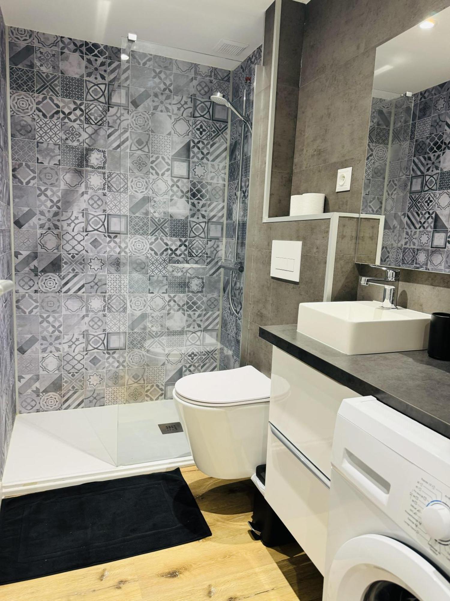 Le Piccolo - Appartement Cosy - Wifi Begles Luaran gambar